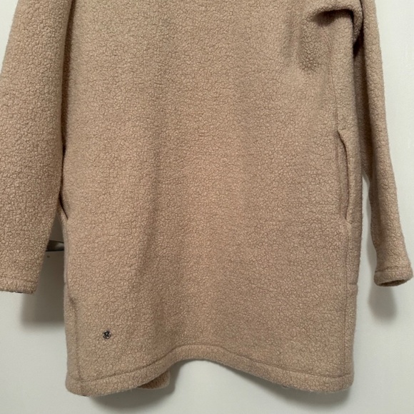 Lululemon Sincerely Sherpa Wrap in Heathered Cashew - Picture 9 of 10